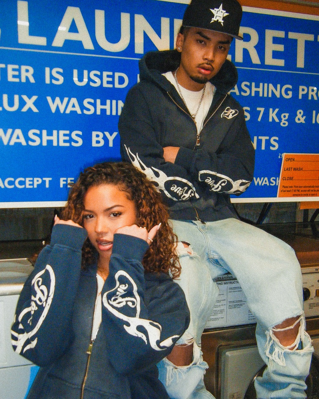 ZIP UP HOODIE